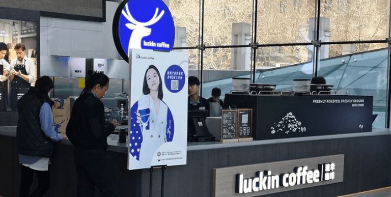 In Cina Luckin Coffee supera Starbucks e punta al Vending