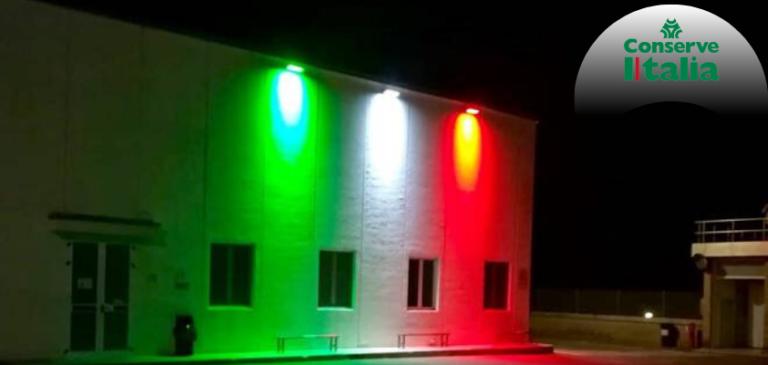 Conserve Italia dona 52 tonnellate di prodotti e si illumina col tricolore