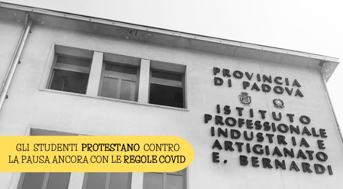 La pausa a scuola ancora con le regole Covid e gli studenti scioperano