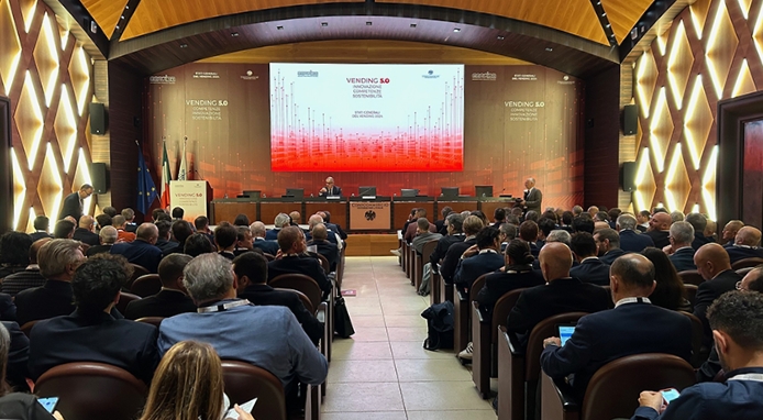 Stati Generali: inflazione e smart working frenano la crescita del Vending