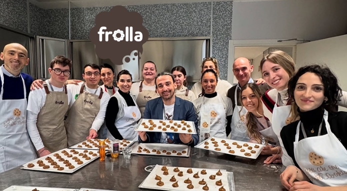 Nestlé e Frolla insieme per l’inclusione: nasce il biscotto solidale al Nescafé