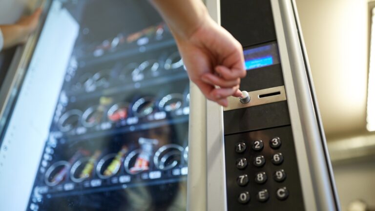 Esclusiva violata nei distributori automatici: la Cassazione conferma il risarcimento