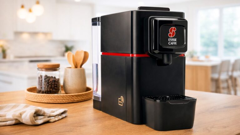 Sofia di Essse Caffè: macchina a cialde in carta compostabili con quattro miscele dedicate