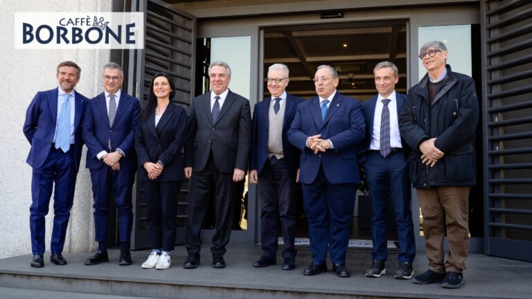 Caffè Borbone: Alfredo Mantovano in visita allo stabilimento di Caivano